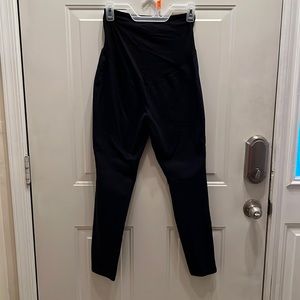 MATERNITY Old navy black and blue check maternity pants